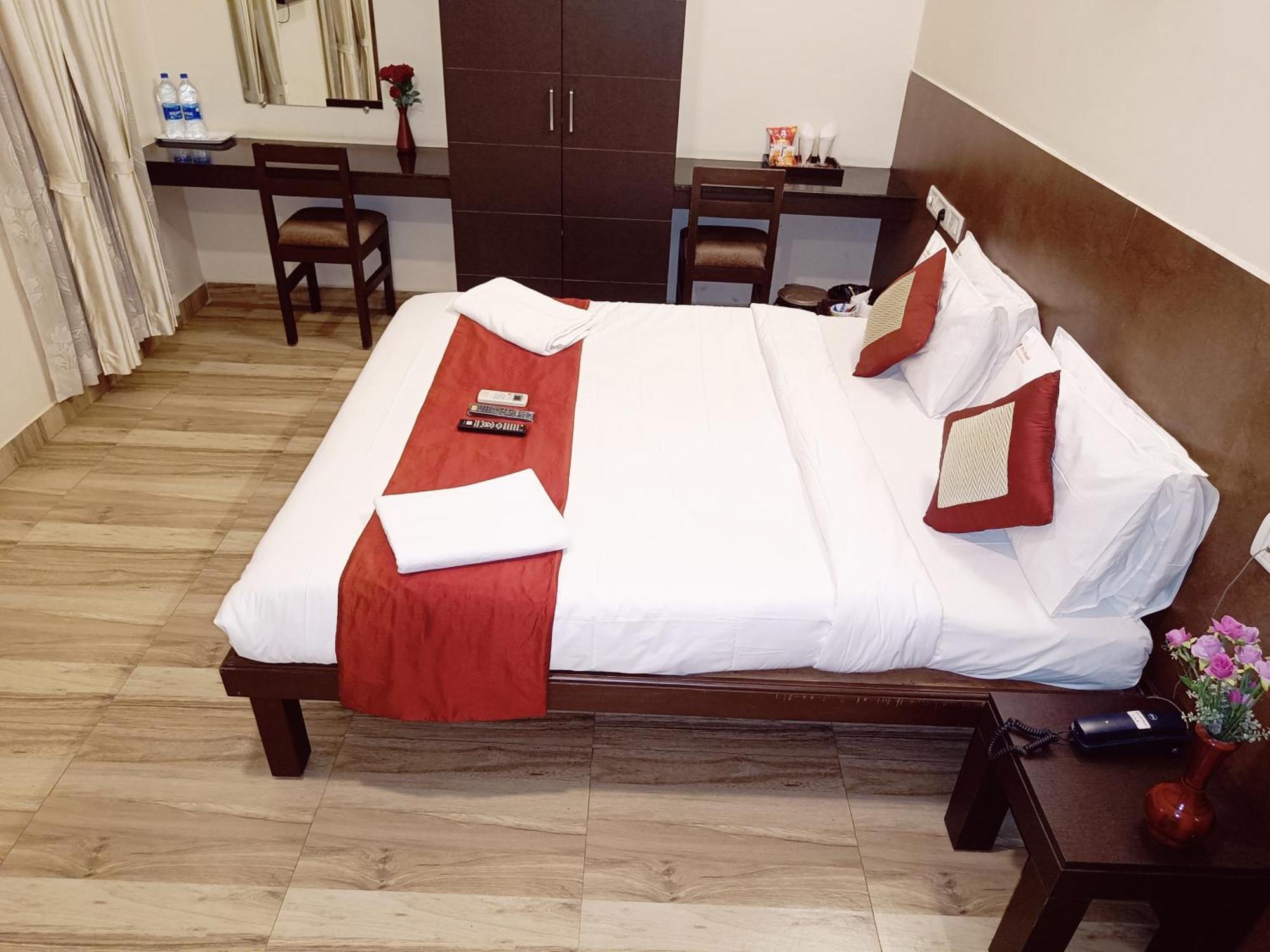Hotel Marys Arcade Thanjavur Eksteriør billede