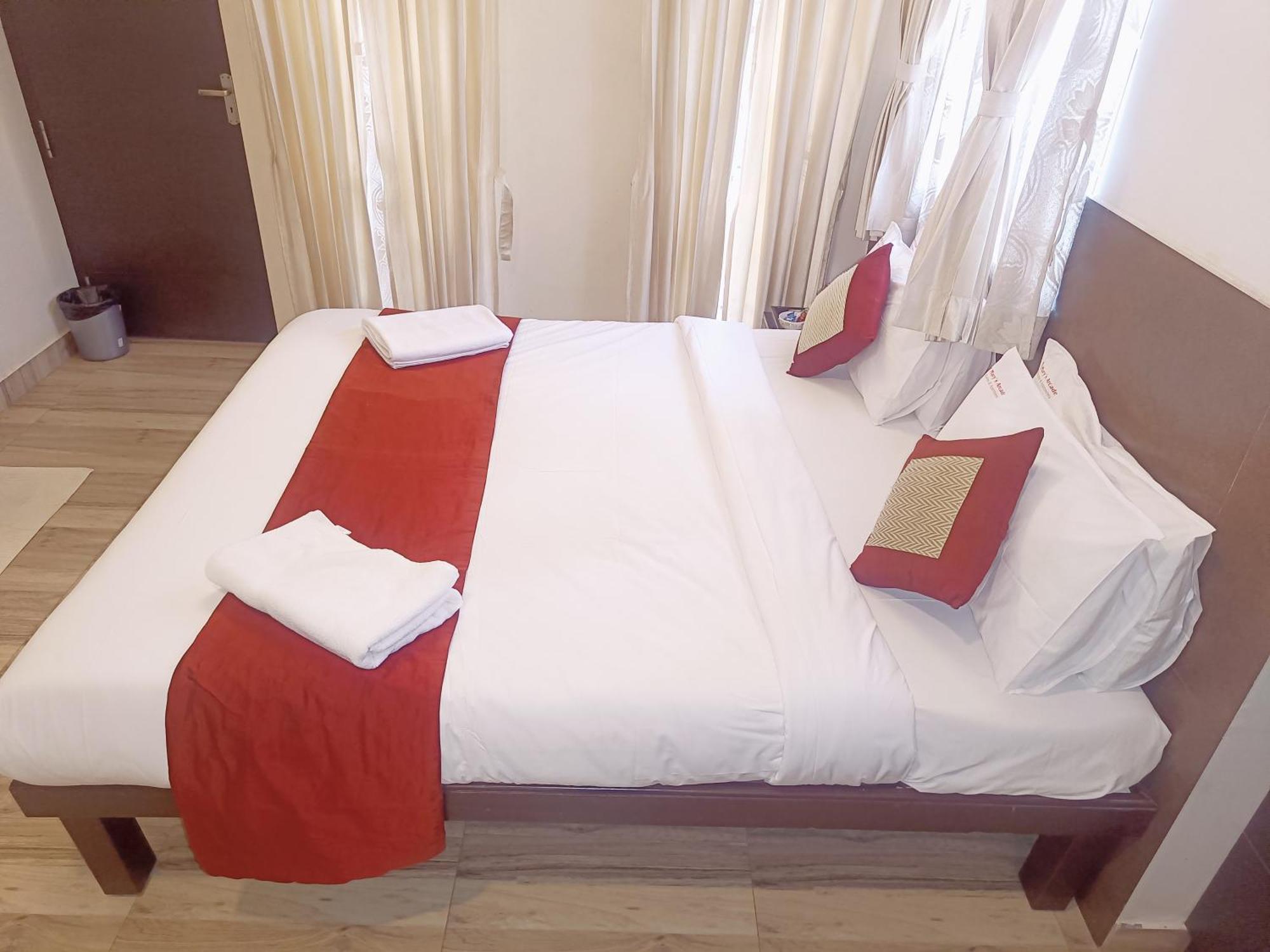 Hotel Marys Arcade Thanjavur Eksteriør billede