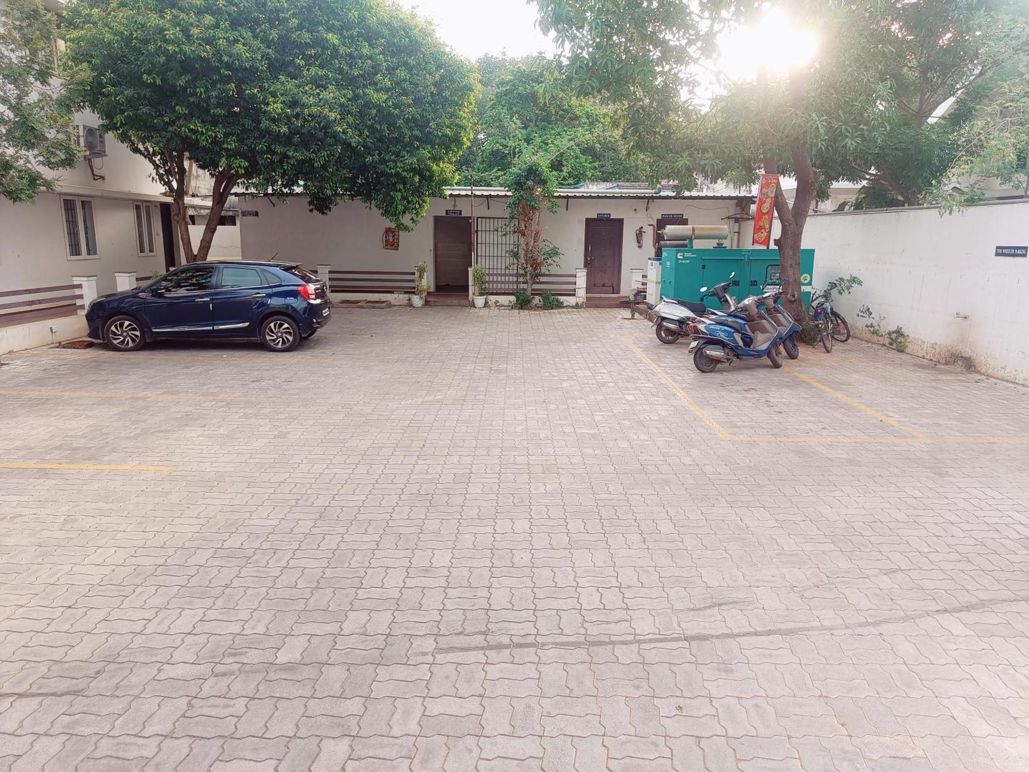 Hotel Marys Arcade Thanjavur Eksteriør billede